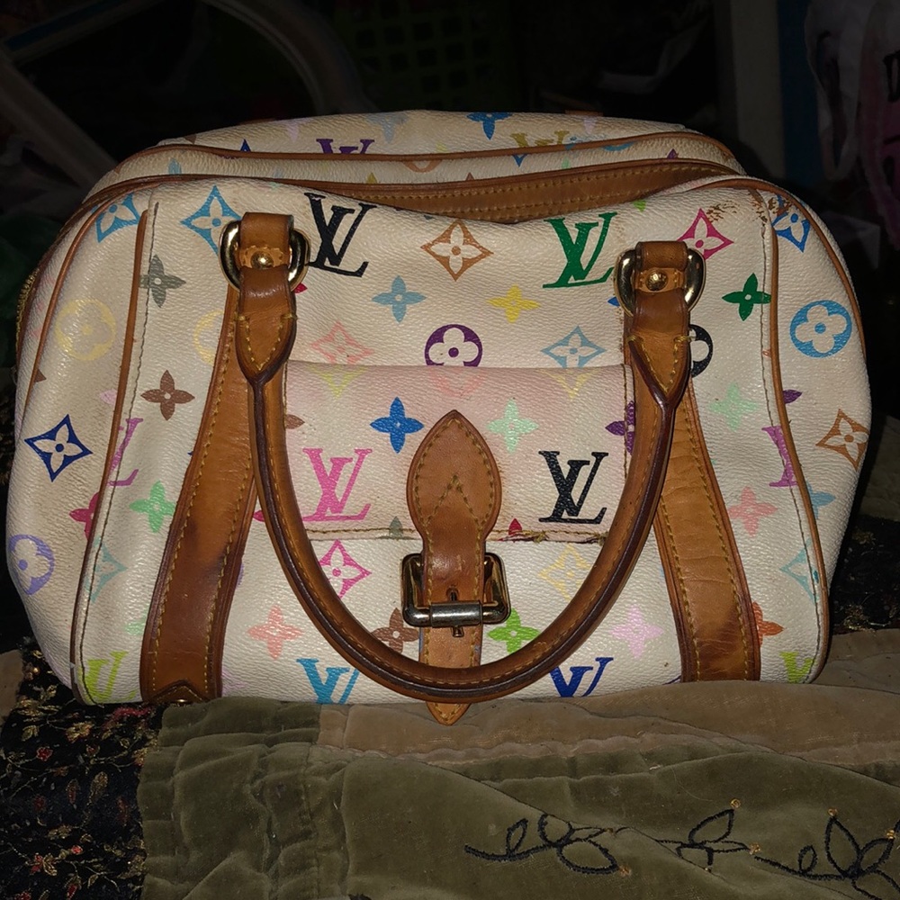 Louis Vuitton Monogram Priscilla white purse 2006. Date code is 980021